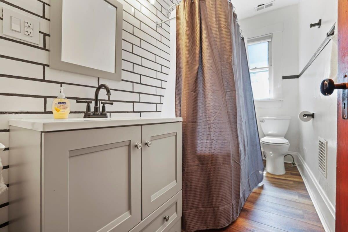 Housepitality - Cityscape - Historic 2br *